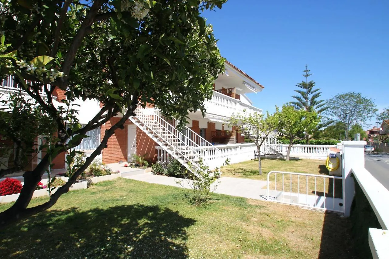캠브릴스 Casa Rosales 2 아파트